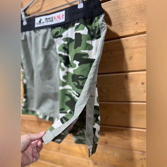 TITLE MMA Camo Fight Shorts XL Green Black White EUC - Picture 3 of 7